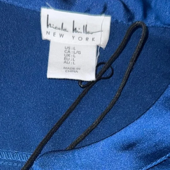 Nicole Miller New York Satin Sapphire Blouse Women's Luxe Top - Size L NWT - Picture 5 of 6
